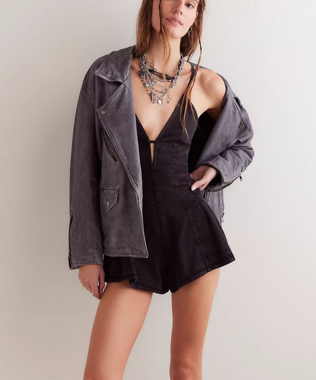 Lina Denim Playsuit – stoer, speels en moeiteloos stijlvol.