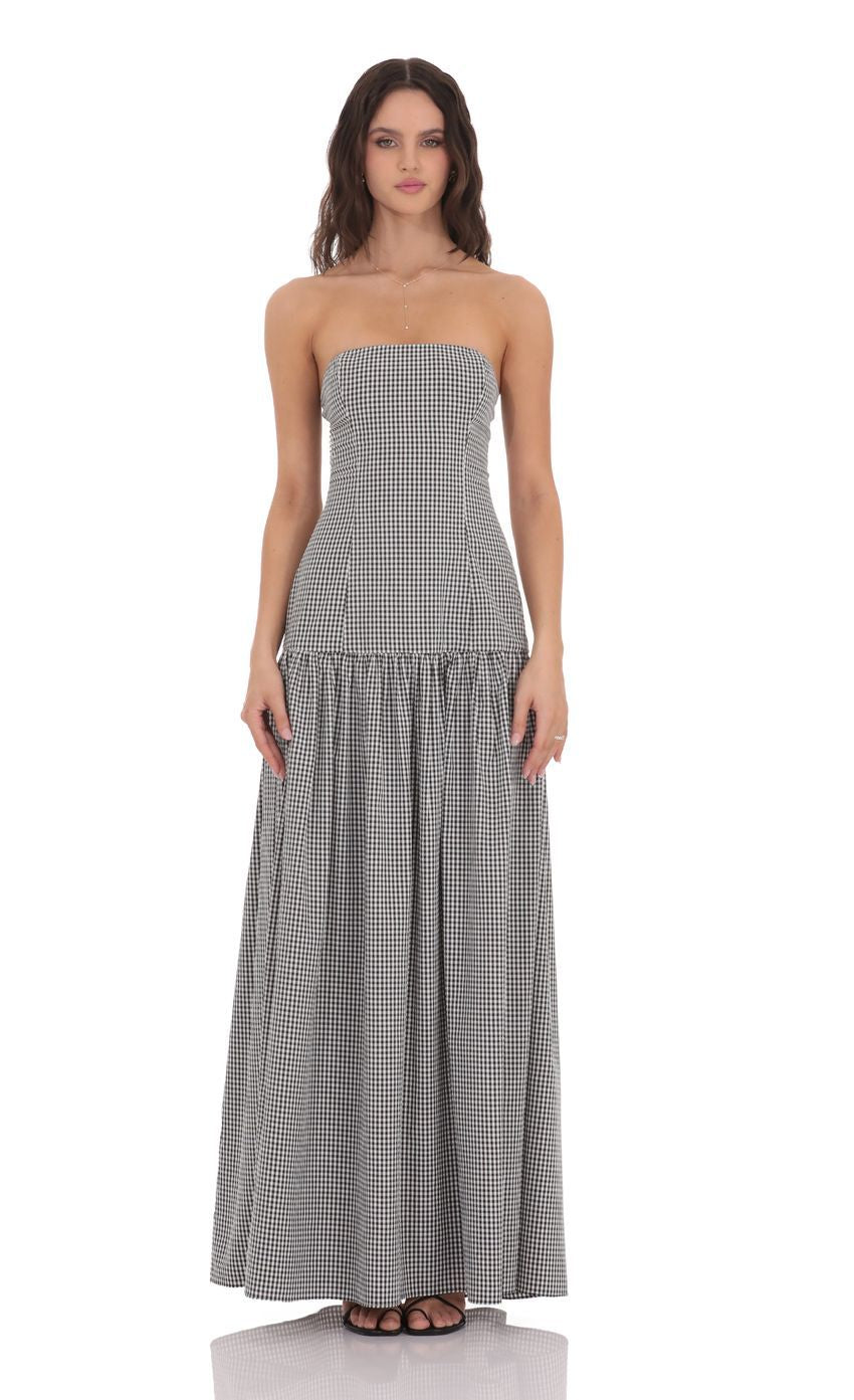 Mila Gingham Maxi – tijdloos, licht en onweerstaanbaar