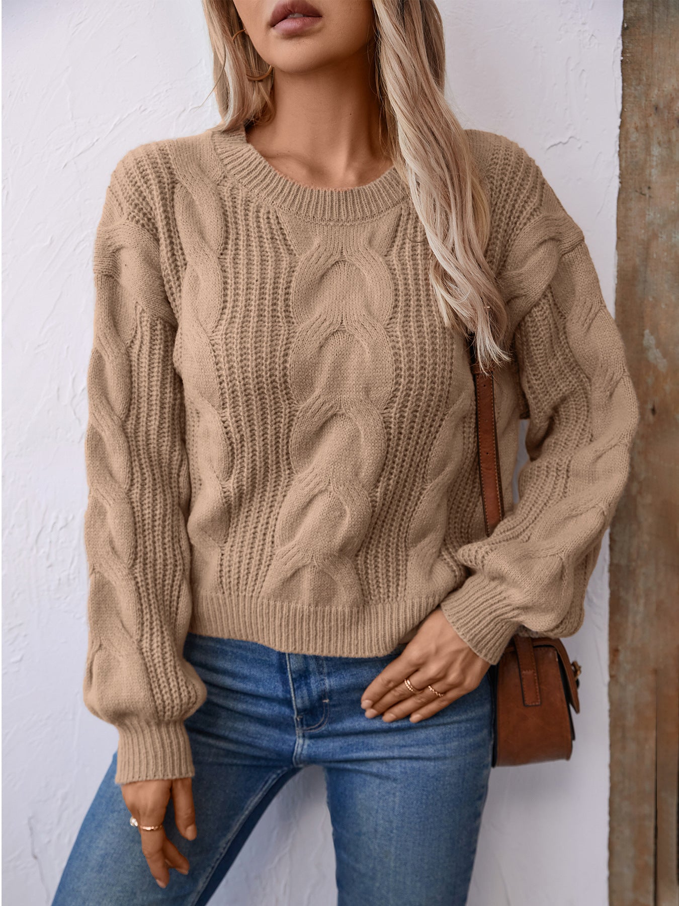 Elena Cable Knit Sweater – Warm, Cozy & Tijdloos