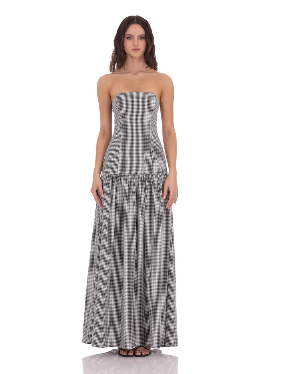 Mila Gingham Maxi – tijdloos, licht en onweerstaanbaar