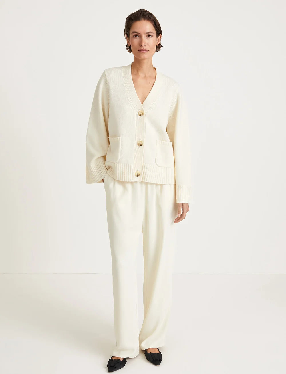 Hailey Wool Cardigan 🤍